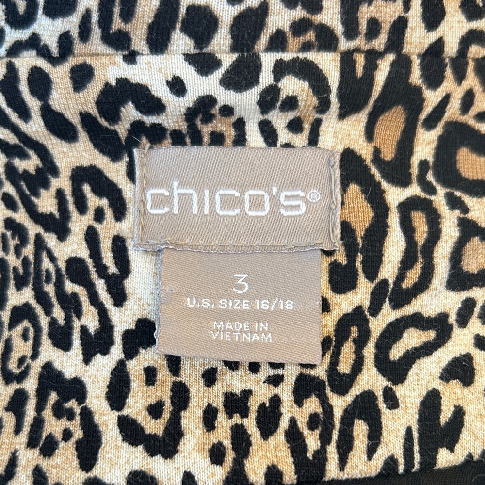 Chico's Women’s Animal Print Knit Blazer - Size 14/16 Preowned - Picture 6 of 8